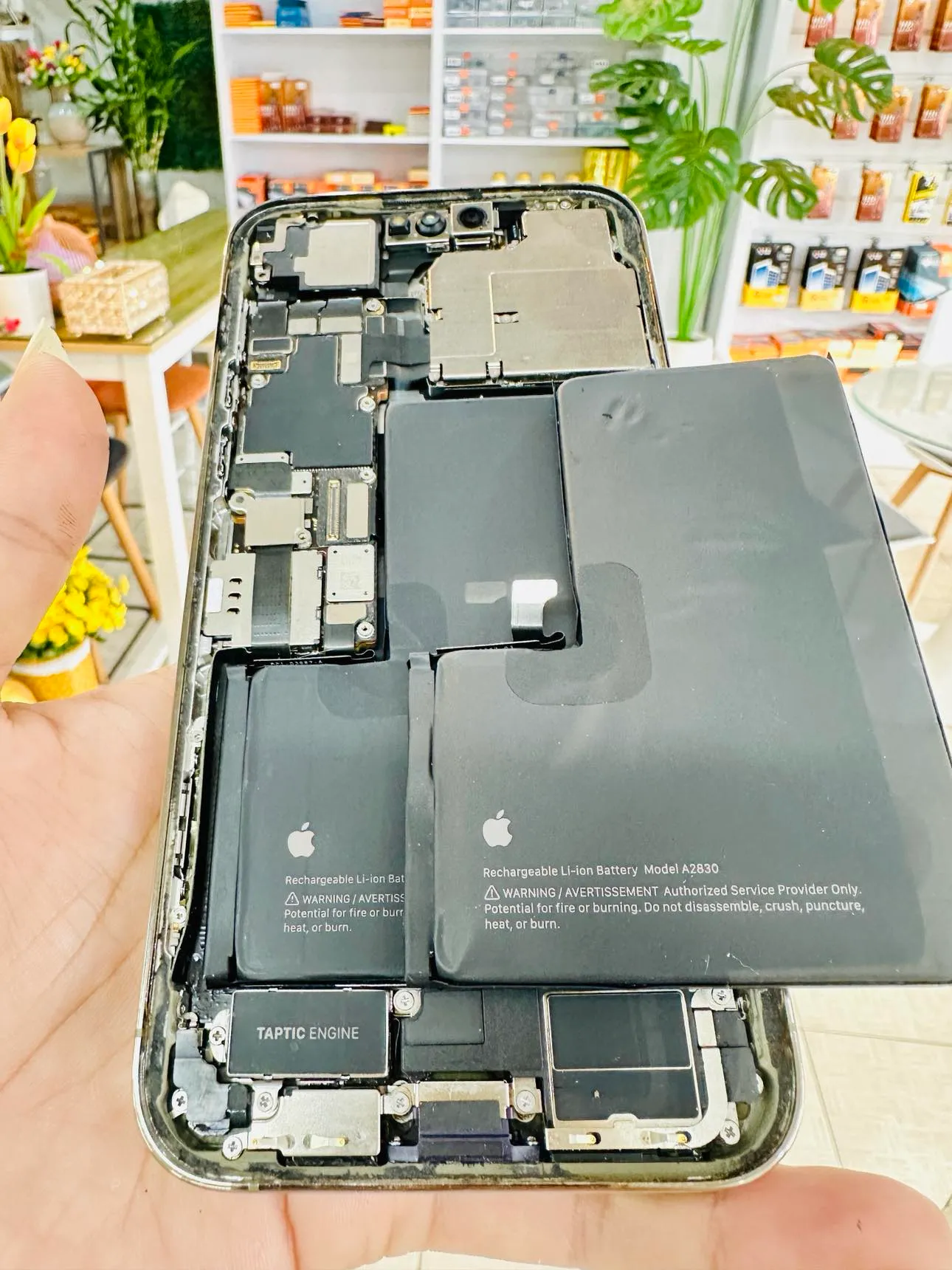 แบตเตอรี่ iPhone ก่อนเปลี่ยน