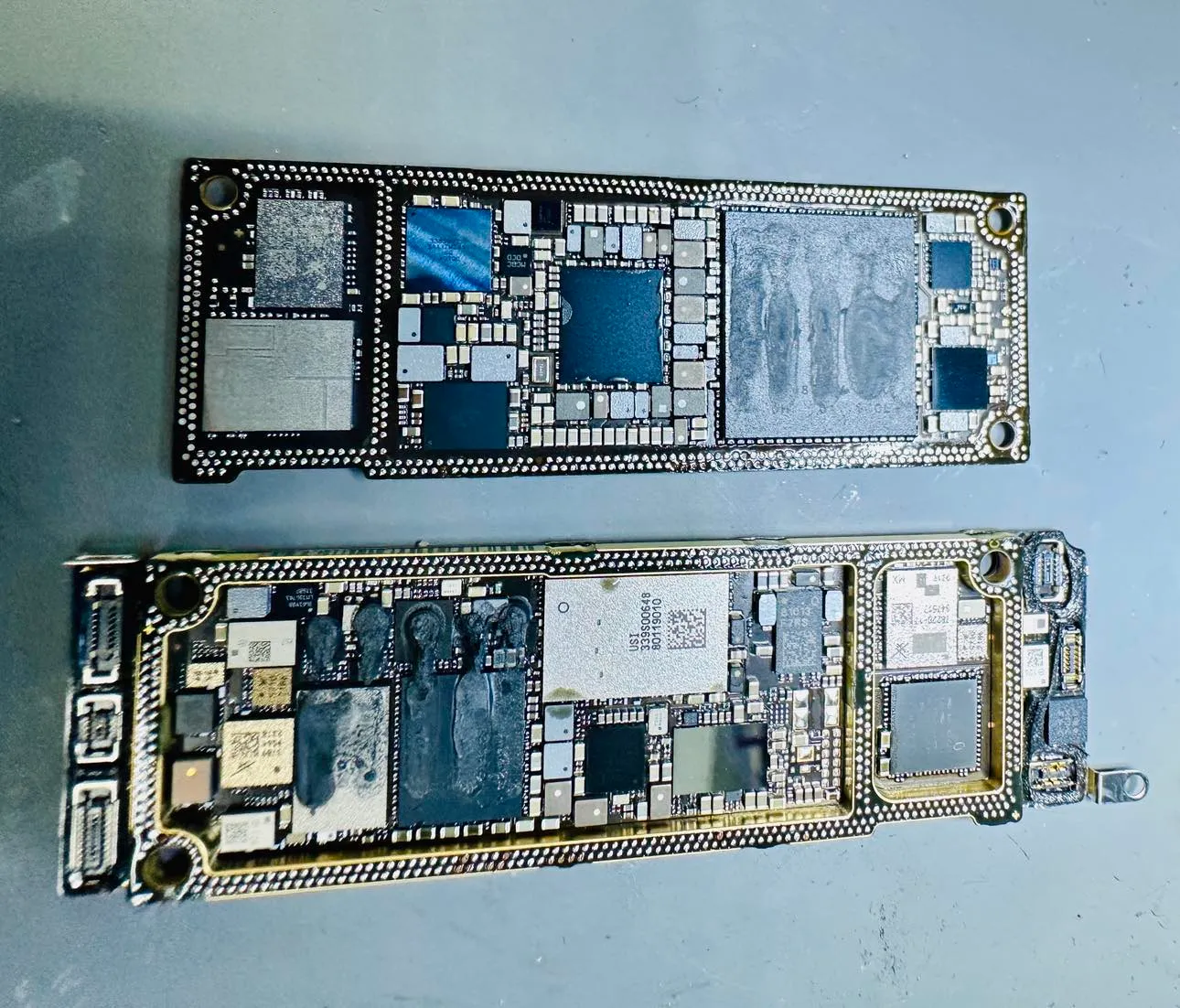 ซ่อมเมนบอร์ด iPhone