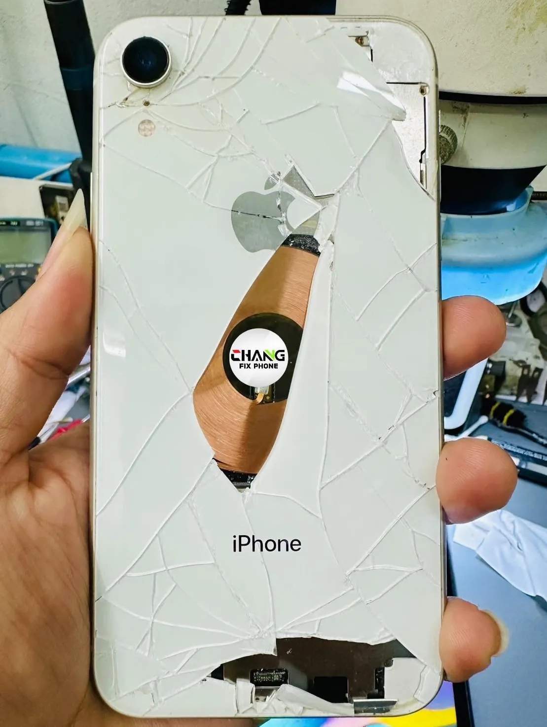 ลอกกระจกหลัง iPhone XR