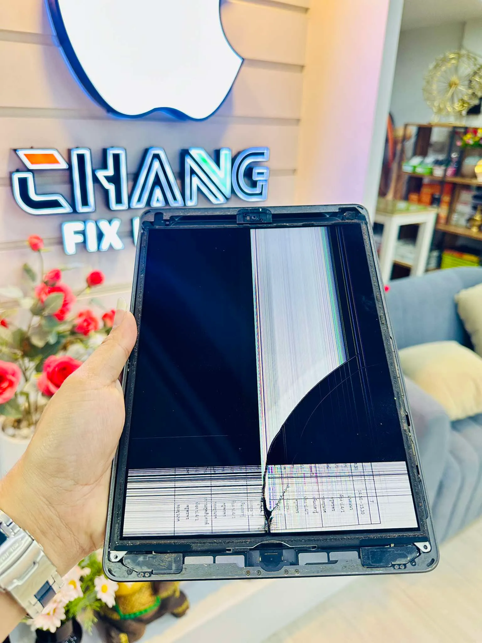 เปลี่ยนหน้าจอ iPad